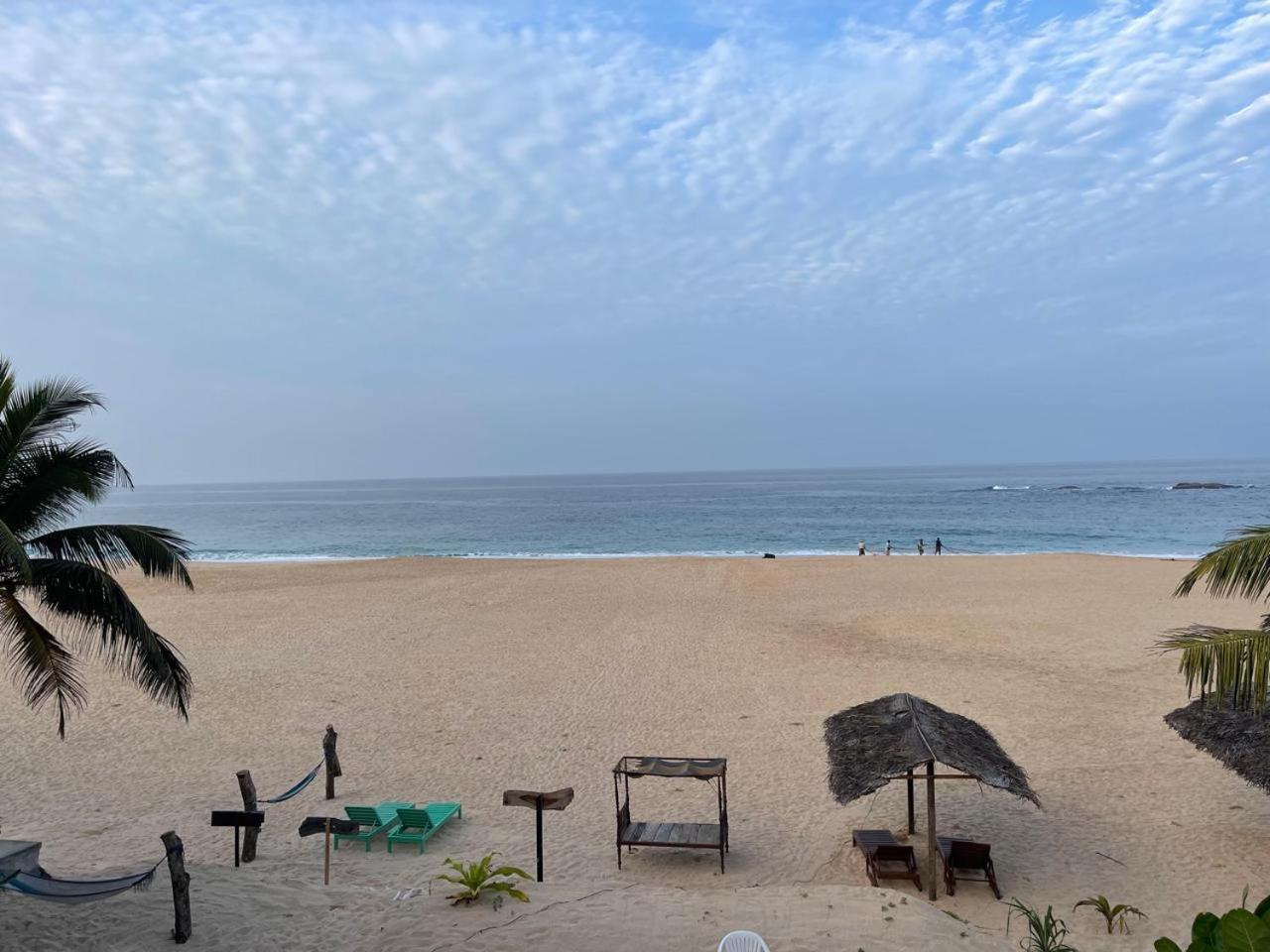 Sea Crest Beach Villa 앰발랑고다 외부 사진